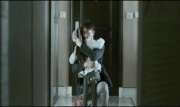 爆料女孩晕倒视频,揭秘爆料女孩惊人一幕